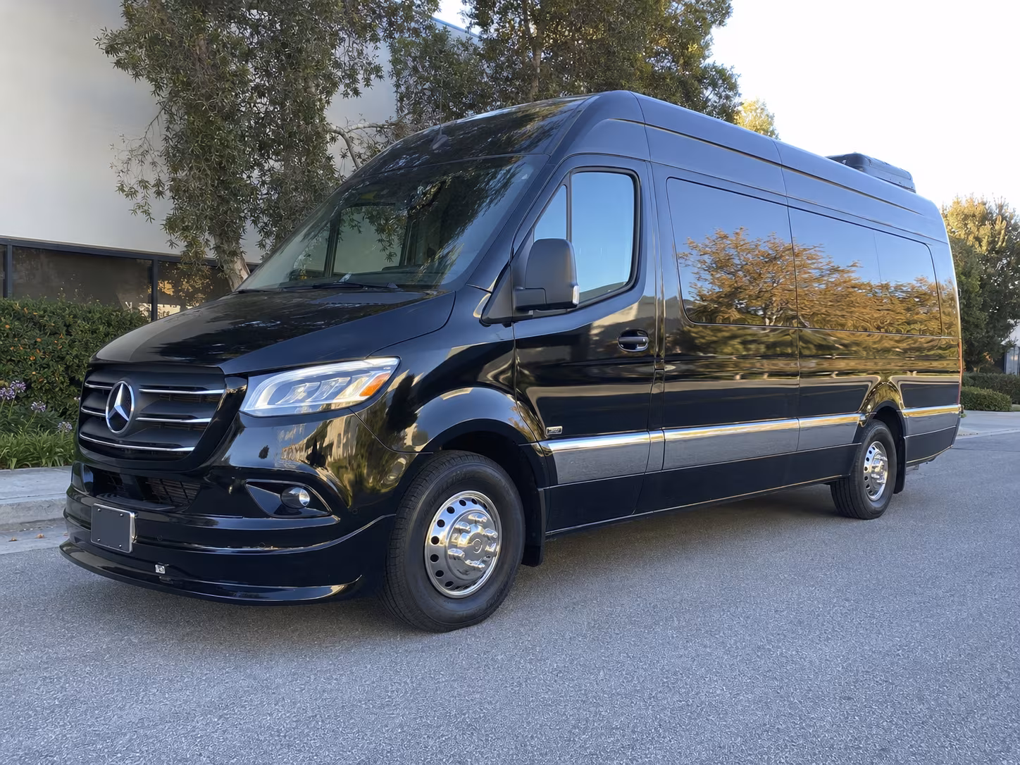 18 passenger sprinter van