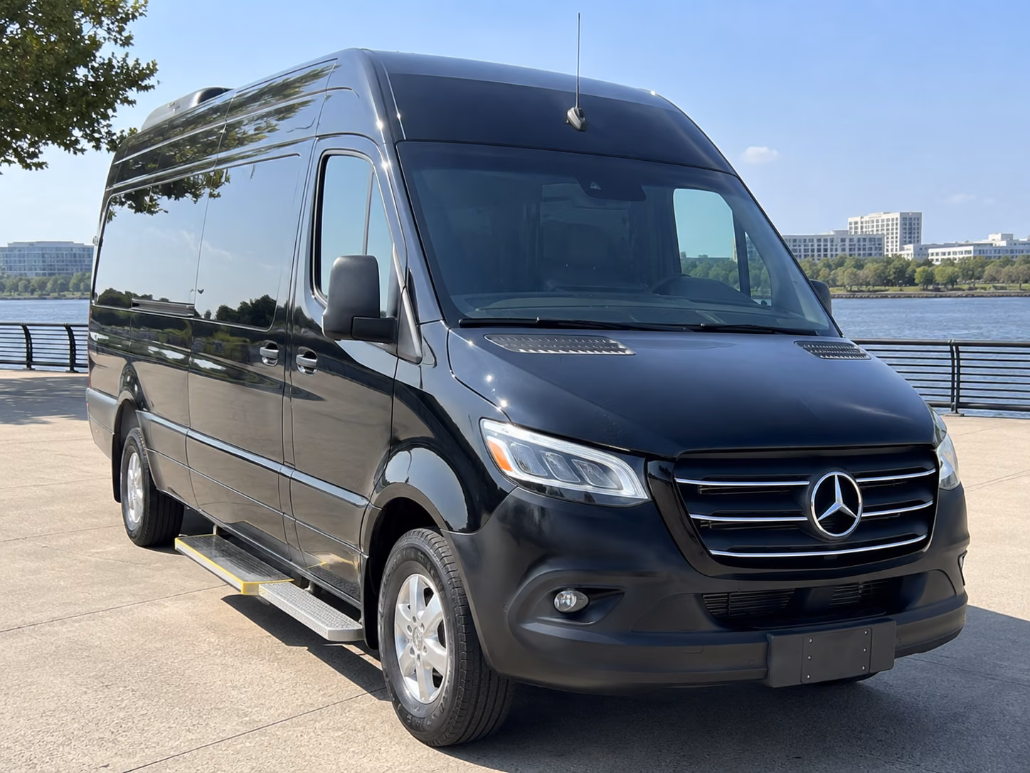 find the perfect transportation for your next private event 2