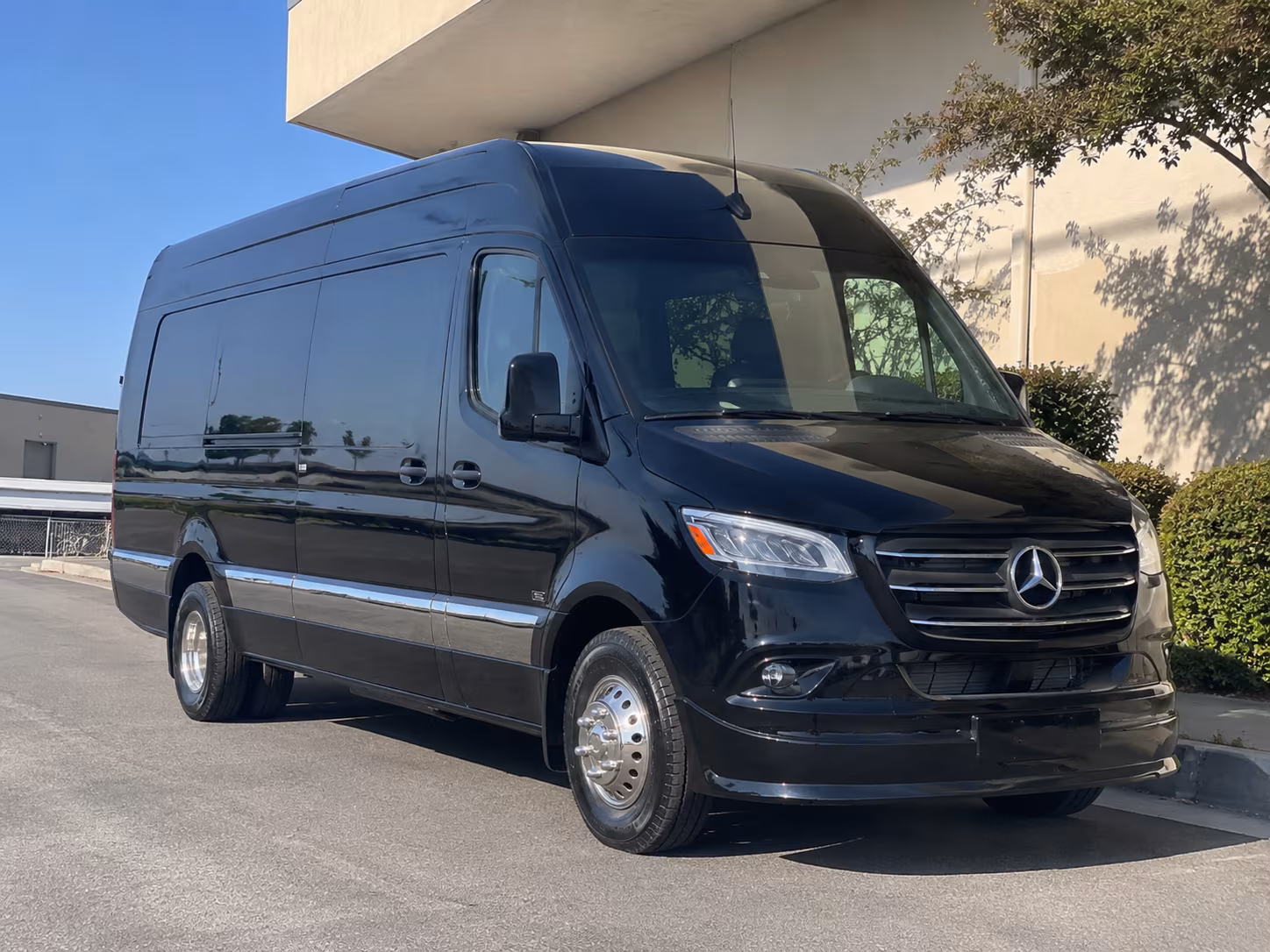 find the perfect transportation for your next wine tour 4